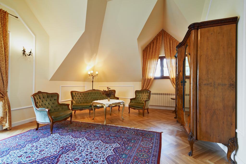 Bed and Breakfast Dwor Osmolice Bialki Dolne Esterno foto