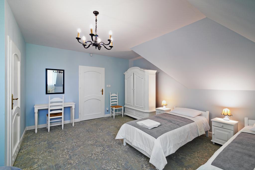 Bed and Breakfast Dwor Osmolice Bialki Dolne Esterno foto