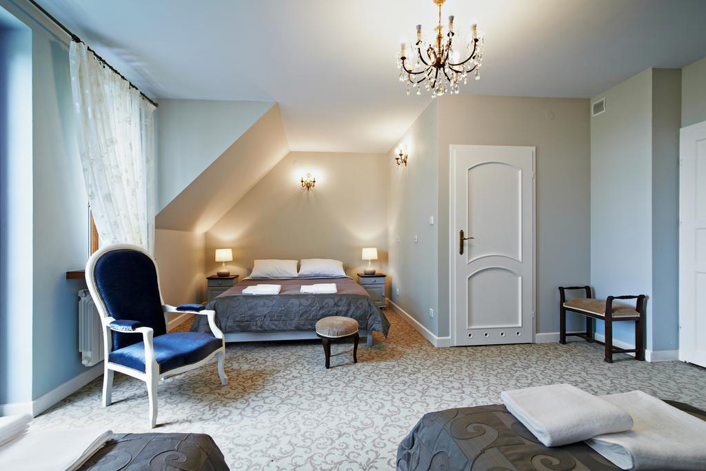 Bed and Breakfast Dwor Osmolice Bialki Dolne Esterno foto