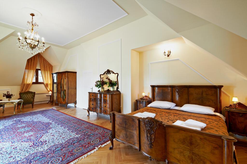 Bed and Breakfast Dwor Osmolice Bialki Dolne Esterno foto